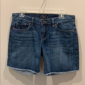 Lucky 🍀 Brand Laguna Short